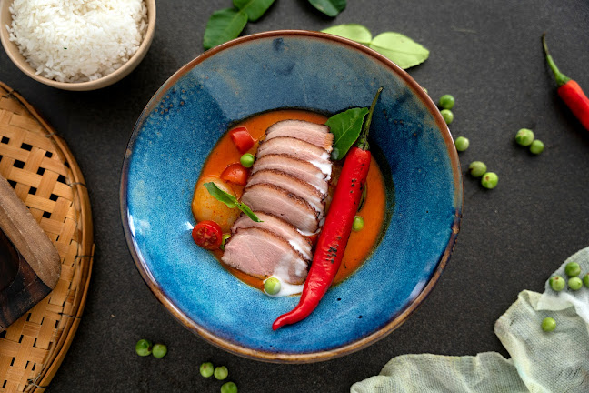 Opinii despre The Garden Grille & Bar în อำเภอถลาง - การบริการอาหารและที่พัก