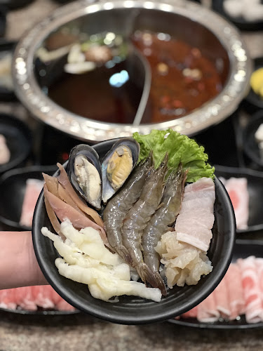 Opinii despre บู๊ลิ้มหม้อไฟ wu lin hot pot 武林火锅 în เมือง - การบริการอาหารและที่พัก