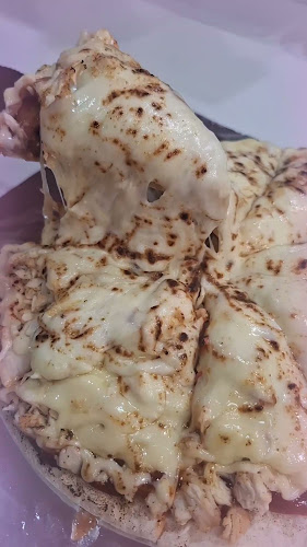 กะบับไก่ชีสพัทยาในตำนาน - การบริการอาหารและที่พัก