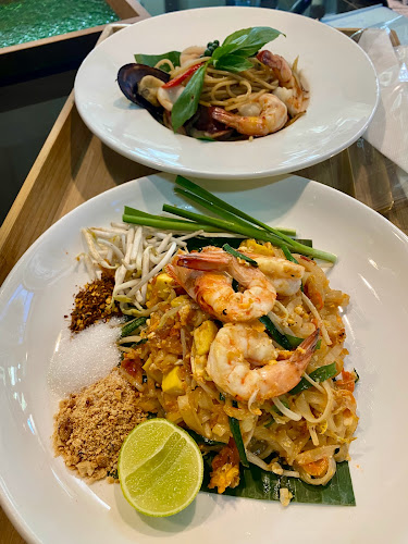 บ้านคุณตาลอฟท์คาเฟ่ @แหลมฉบัง - การบริการอาหารและที่พัก