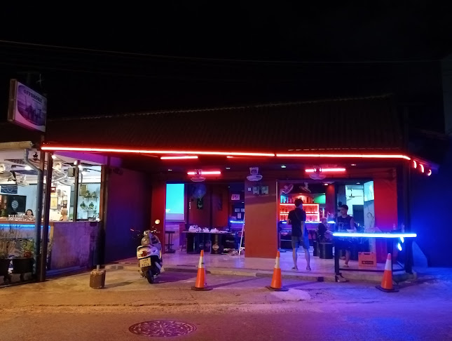 Hurricane rock bar140 32 33 ตำบลป่าตอง อำเภอกะทู้ ภูเก็ต 83150