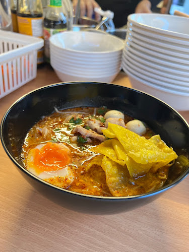 ก๋วยเตี๋ยวต้มยำเข้าเส้น - Khaozen noodles - อำเภอบางละมุง