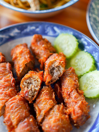 Opinii despre แม่กินรีเกี้ยนทอดภูเก็ต în อำเภอเมืองภูเก็ต - การบริการอาหารและที่พัก