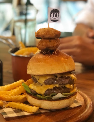 Five Loaves Burger :Patong