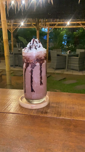 Comentarii opinii despre Maybelle's Coffee Garden - Restaurant & Cafe