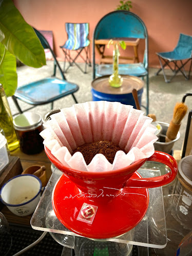 ดริปป่าหัวใจดอกไม้ x อยู่กับก๋ง DripCoffee&Muta Slowbar - อำเภอศรีราชา