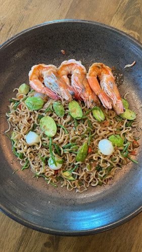 Mamamia Pattaya Street Noodles - การบริการอาหารและที่พัก