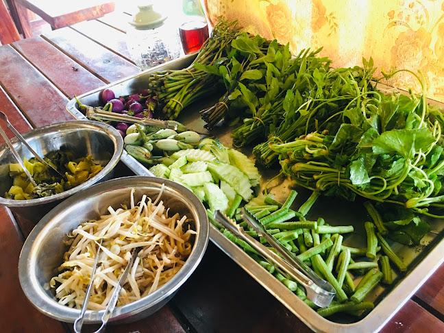 สหายแซ่บ ลาบสกล - เมือง