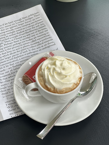 Opinii despre Baby lion cafe în อำเภอบางละมุง - การบริการอาหารและที่พัก