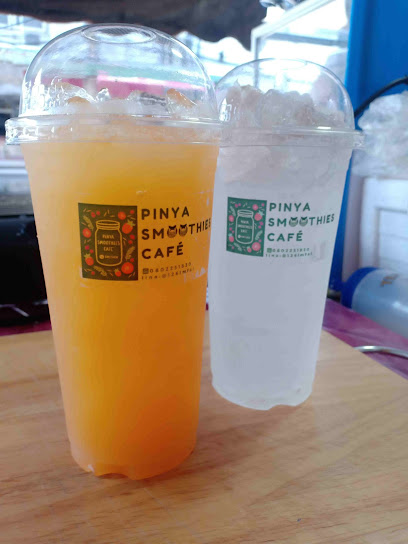 ภิญญา ผลไม้สดปั่น & กาแฟสด ( pinya smoothies café )