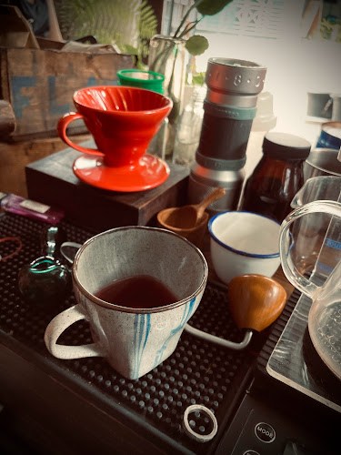 ดริปป่าหัวใจดอกไม้ x อยู่กับก๋ง DripCoffee&Muta Slowbar - อำเภอศรีราชา