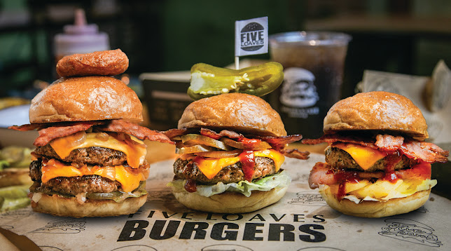 FIVE Loaves Burgers & Cafe’ - เมือง