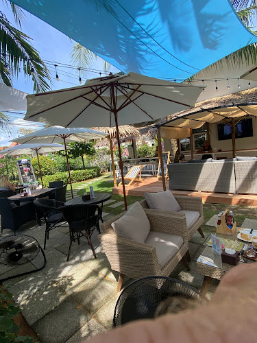 Maybelle's Coffee Garden - Restaurant & Cafe - อำเภอเมืองภูเก็ต