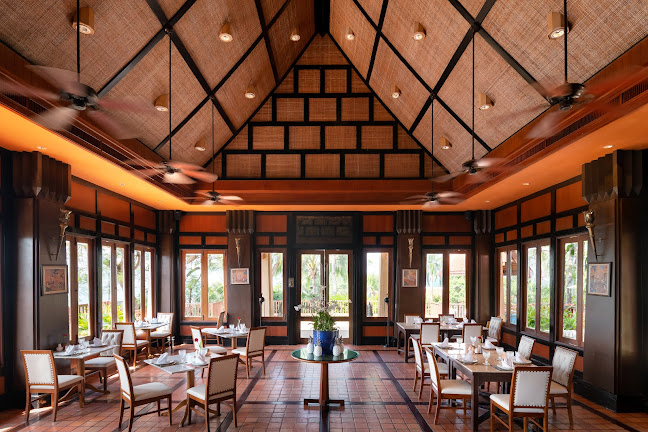 ห้องอาหารพินนาเคิล สกาย บาร์