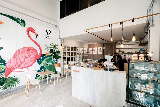 42Kaffee - การบริการอาหารและที่พัก