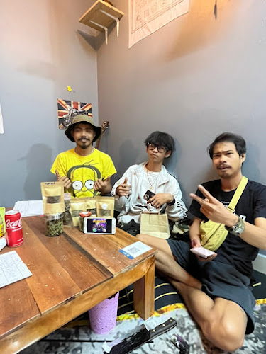 Comentarii opinii despre ทรัพย์เพิ่มพูน420 World of Cannabisและร้านขายของชำ