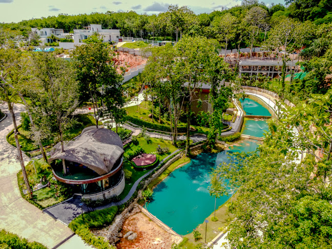 Pumeria Glamping Foresta - การบริการอาหารและที่พัก