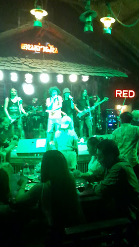 ร้านคนล่าฝันพัทยา - การบริการอาหารและที่พัก