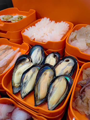 มิยูกิชาบู อำเภอเมืองนครสวรรค์ - การบริการอาหารและที่พัก