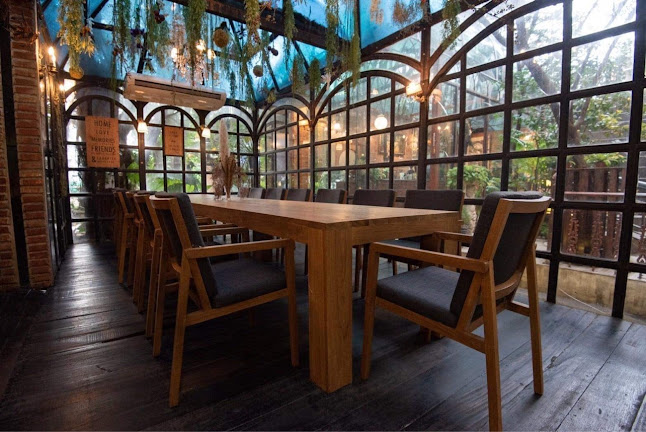 ครัวน่านน้ำ - การบริการอาหารและที่พัก