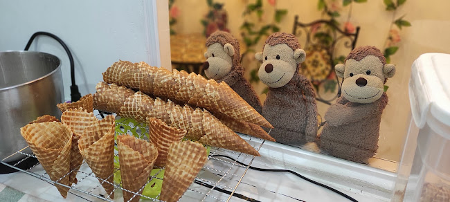 14 ถ. ภูเก็ต ตำบลตลาดใหญ่ อำเภอ เมือง, ภูเก็ต 83000