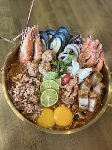 Opinii despre Mamamia Pattaya Street Noodles în อำเภอบางละมุง - การบริการอาหารและที่พัก