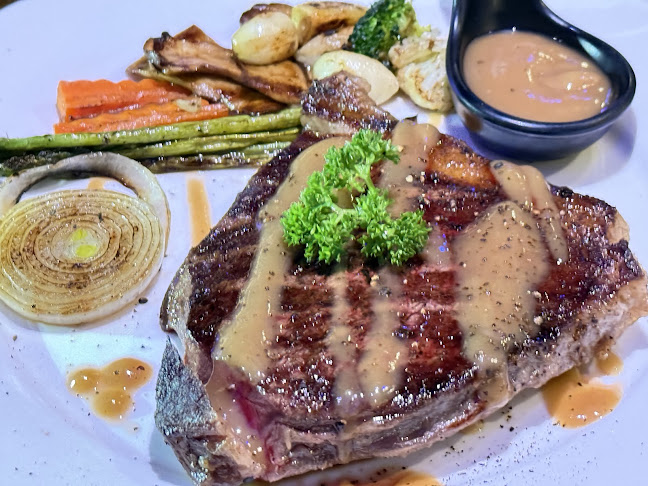 อินเลิฟคาเฟ่ & มิวสิค - ขอนแก่น - การบริการอาหารและที่พัก