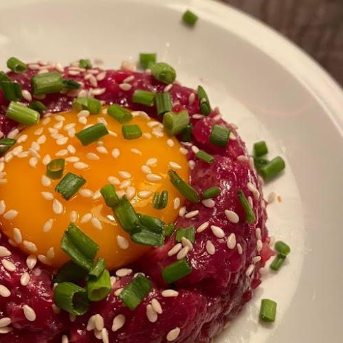 YAAK LAAB อยากลาบ - การบริการอาหารและที่พัก