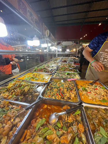 ร้านแม่สุดใจแกงสด สาขาตลาดหัวรถไฟ - การบริการอาหารและที่พัก