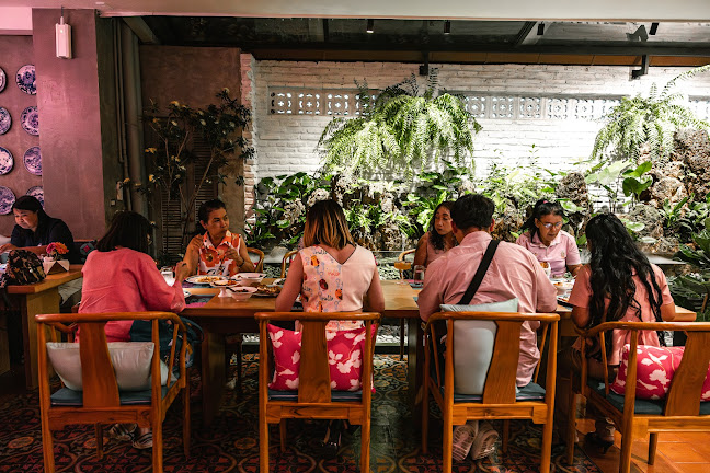 Kanta Phuket - การบริการอาหารและที่พัก