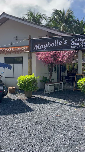 Opinii despre Maybelle's Coffee Garden - Restaurant & Cafe în อำเภอเมืองภูเก็ต - การบริการอาหารและที่พัก