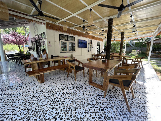 Maybelle’s Coffee Garden ซอย ปลักเจ ตำบล กะรน อำเภอเมืองภูเก็ต ภูเก็ต 83100