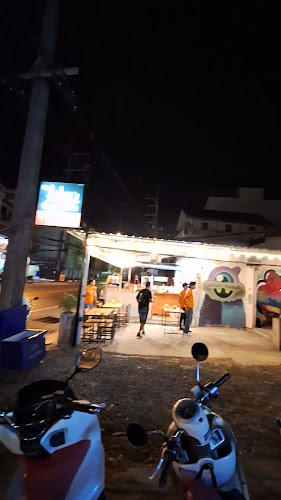 ไผ่ตง ข้าวต้มยันหว่าง - Paitong Restaurant - การบริการอาหารและที่พัก