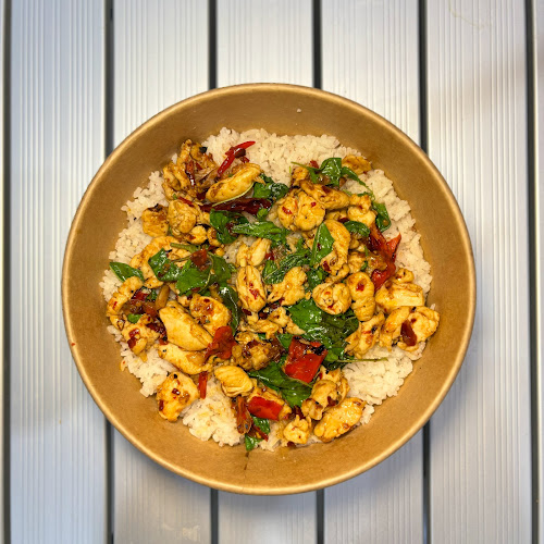 Opinii despre คิดถึงกะเพราบ้านบ้าน în อำเภอเมืองนครราชสีมา - การบริการอาหารและที่พัก