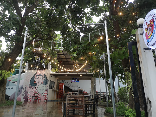 ย่างสุข​ หมูกระทะ​ อุบลราชธานี - การบริการอาหารและที่พัก