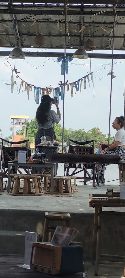 บางบัวลอย เกาะเกร็ด(ไอติมไข่แข็ง)