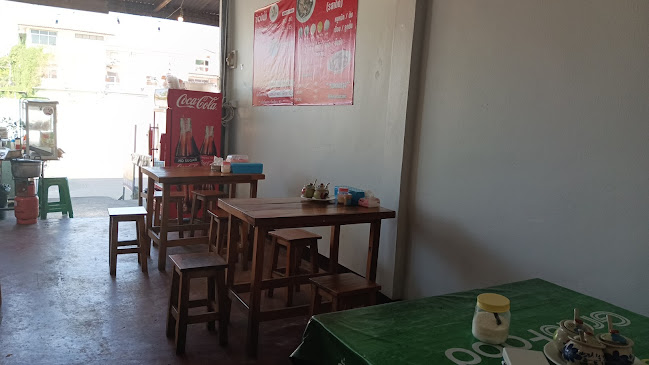 ก๋วยเตี๋ยวเรือตาลอยสุโขทัย - การบริการอาหารและที่พัก