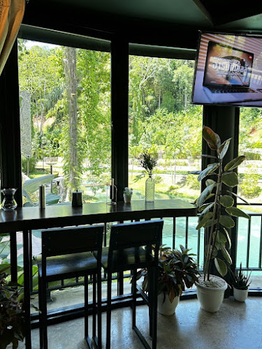 Pumeria Glamping Foresta - การบริการอาหารและที่พัก