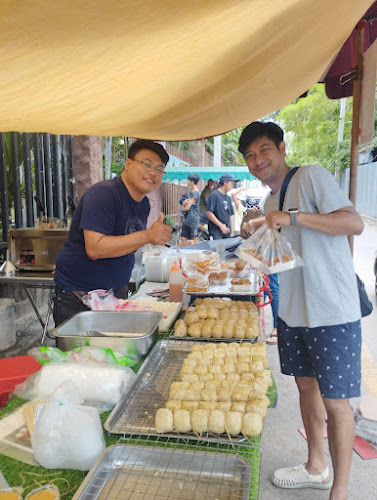 จ๊อปูยักษ์ หาดลับ นาเกลือ 18 - การบริการอาหารและที่พัก