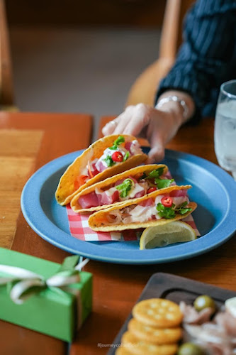 Penne Italian Home Cook - การบริการอาหารและที่พัก