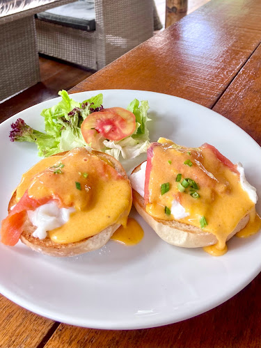 Opinii despre Maybelle's Coffee Garden - Restaurant & Cafe în อำเภอเมืองภูเก็ต - การบริการอาหารและที่พัก