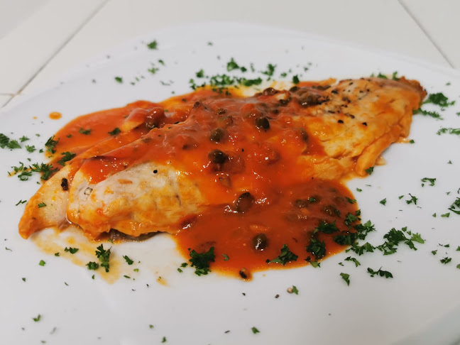 Phangmuang Sai Gor Road ตำบลป่าตอง อำเภอกะทู้ ภูเก็ต 83150