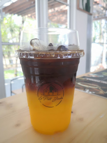 Le Petit Jardin - อำเภอเมืองนครปฐม