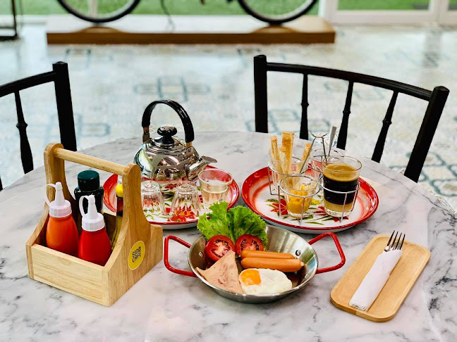 บ.อนุภาษวิวิธการ จำกัด 189/1 ถ. พังงา ตำบลตลาดใหญ่ อำเภอเมืองภูเก็ต ภูเก็ต 83000