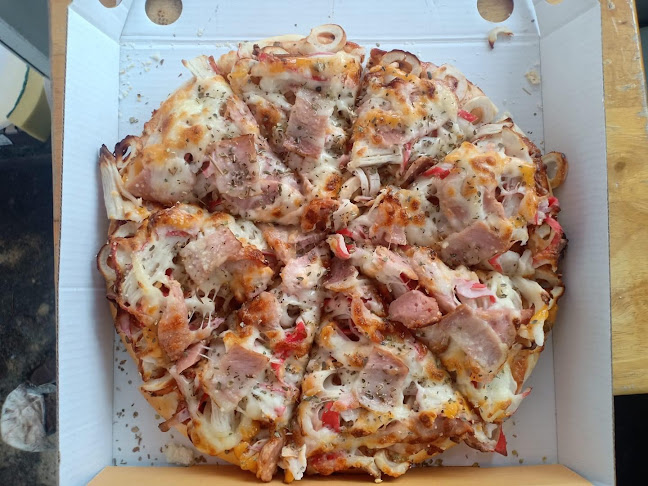 พิซซ่าอาหม่วย