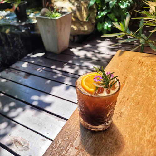 Cafe Restique - การบริการอาหารและที่พัก