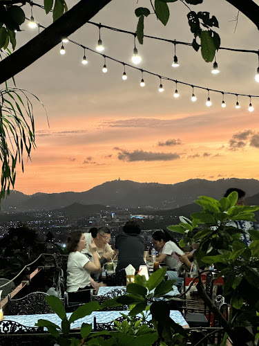 Khosimbi Road ตำบล วิชิต อำเภอเมืองภูเก็ต ภูเก็ต 83000