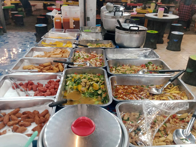 ฟรุ้งฟริ้งหมูกระทะ หนองโสน-หนองปรือ - การบริการอาหารและที่พัก