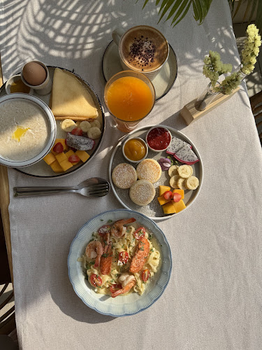 Opinii despre CUP Cafe Rawai în อำเภอเมืองภูเก็ต - การบริการอาหารและที่พัก