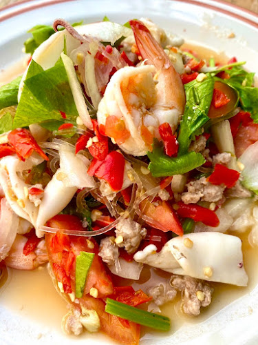 Opinii despre Mr. ต้มยำกุ้ง (Mr. Tom Yum Goong) în อำเภอบางละมุง - การบริการอาหารและที่พัก